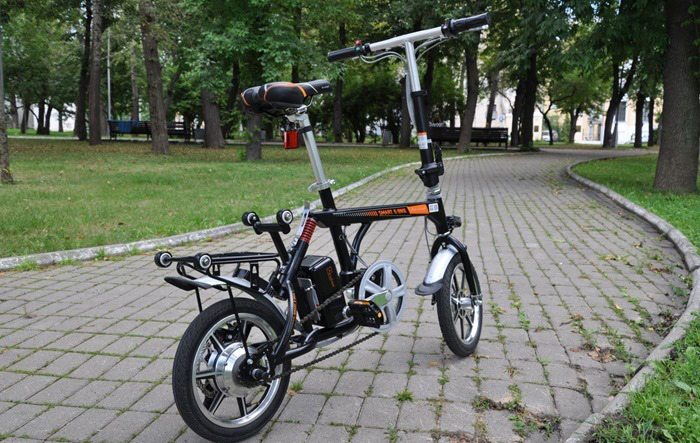 Airwheel R3 electric bike