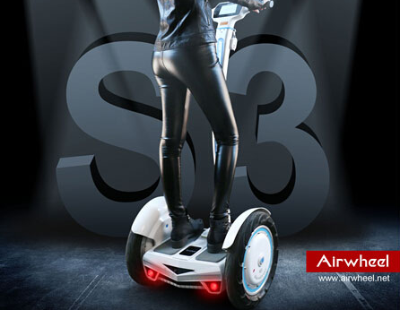 Seit dem Start von S3 hat Airwheels intelligente Balance S3 eine enorme Popularit?t gewonnen. Es ist eine Mode für S3 im in- und Ausland. Vor kurzem, Airwheel Malaysier/in team zeigte ihre spannende Tricks S3 auf dem Platz zu reiten. Fu?g?nger um sie herum waren begeistert von der Beweglichkeit und Intelligenz der S3.