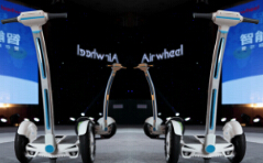  وعلاوة على ذلك، لضمان الاستمرارية للبطاريات وسلامة ركاب، شنت Airwheel حماة البطارية المزدوجة على العنوان S3. Airwheel كرست لتحسين منتجاتها إلى أقصى الحدود.