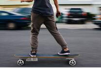 Airwheel elektrische Skateboards hilft Menschen auf der Suche nach dem Glück