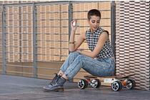 Airwheel M3 Elektro Skateboard wurde für Einstellung Trend geboren.